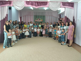 Фольклорный праздник «Яблочный Спас - всё про запас» Фольклорный праздник «Яблочный Спас - всё про запас».
